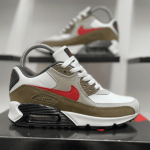 Nike Air Max 90: Iconic Style & Comfort